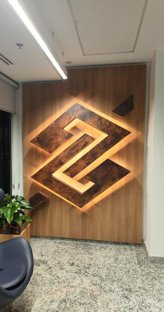 Modelagem 3D de projeto de estruturas metálicas